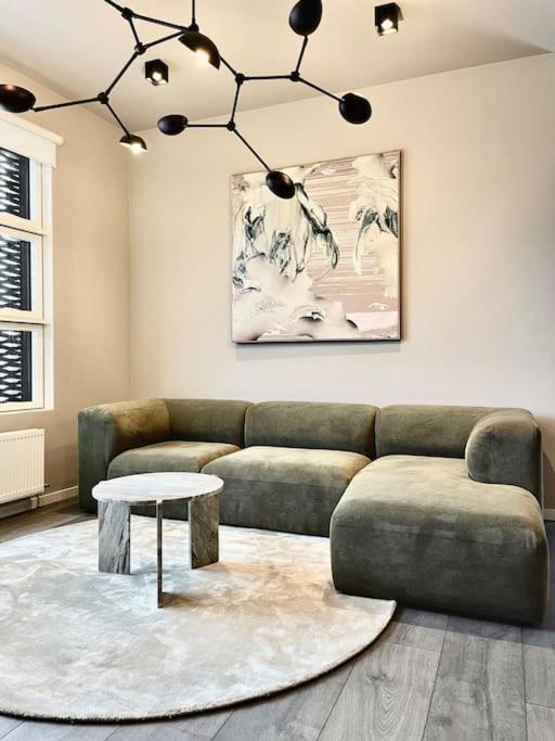 Private Lux 2Br & 2Ba City Center With Free Parking Reykjavik Bagian luar foto